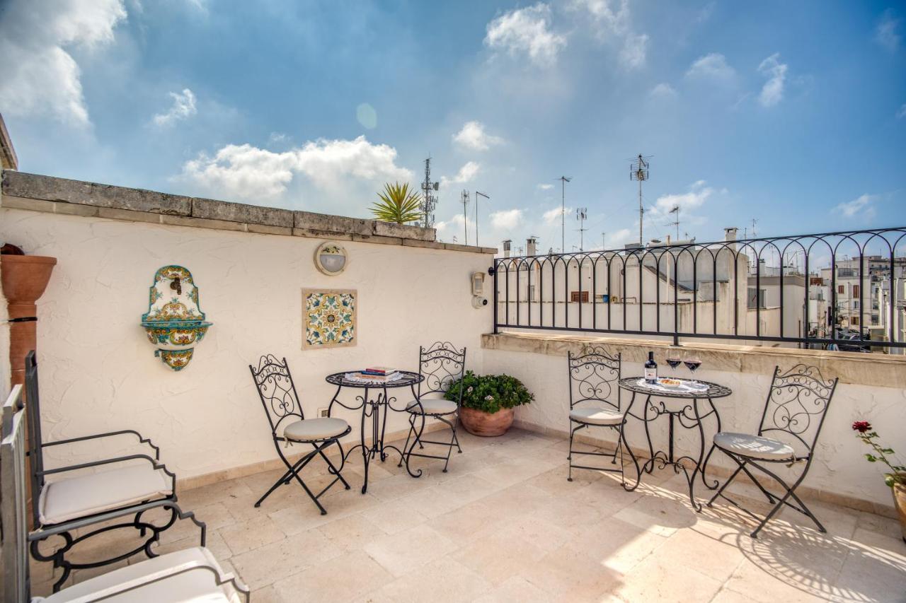 Bed and Breakfast Palazzo Stunis - Dimora Di Charme Ostuni Exterior foto