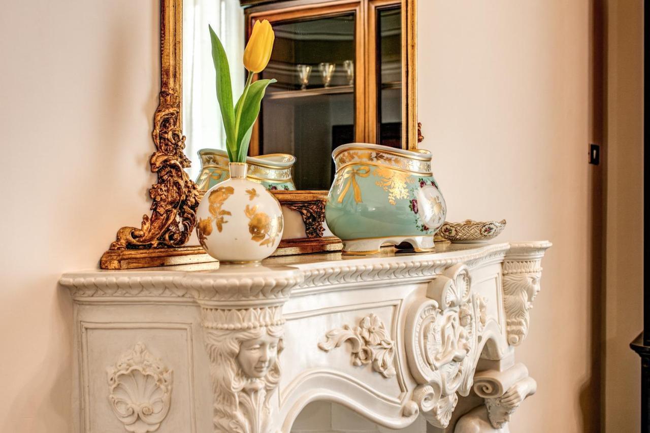 Bed and Breakfast Palazzo Stunis - Dimora Di Charme Ostuni Exterior foto