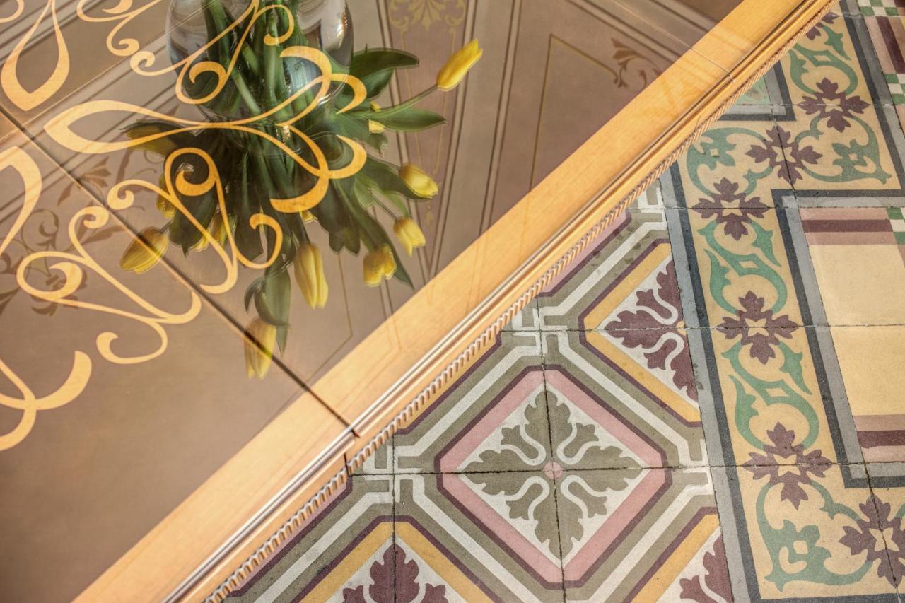Bed and Breakfast Palazzo Stunis - Dimora Di Charme Ostuni Exterior foto